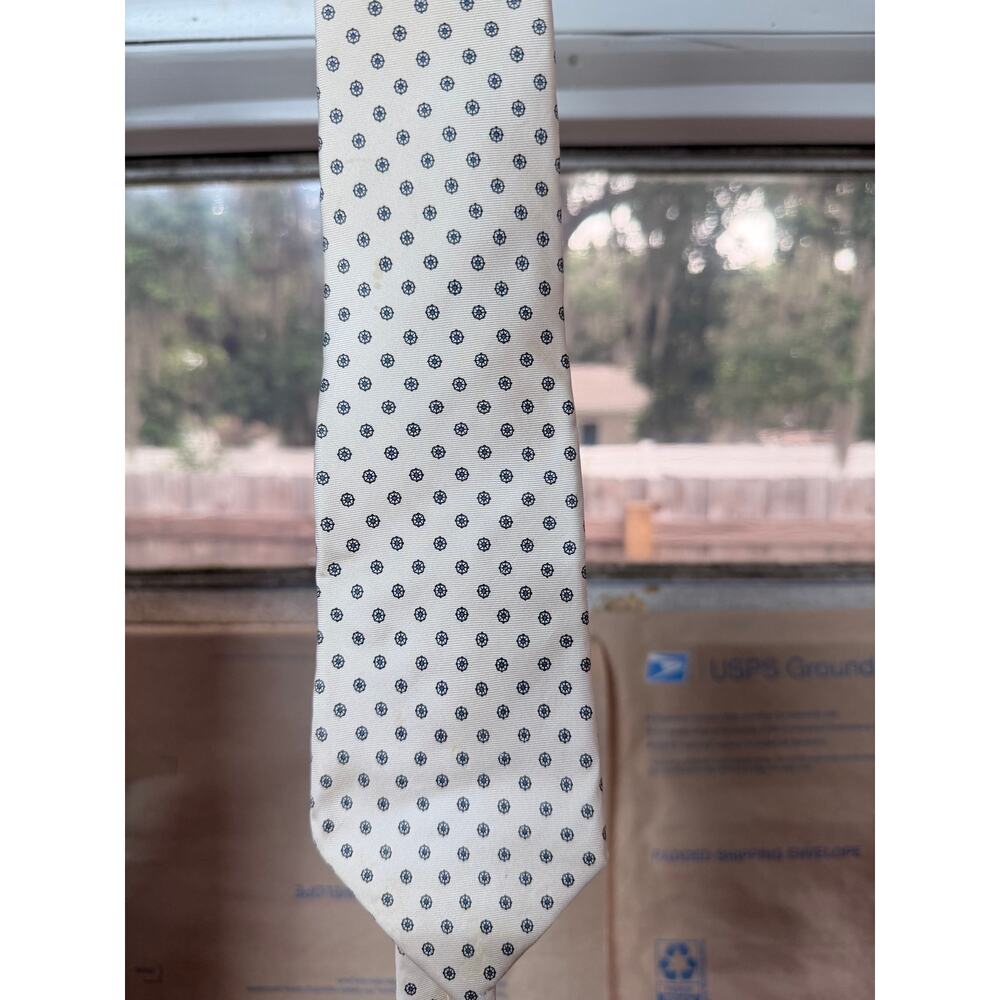 Chaps Ralph Lauren All Silk Tie Cream Navy Medallion